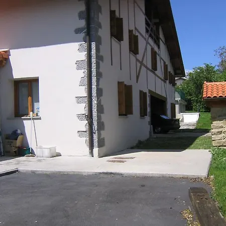 Homestay Baketxe Baserria *